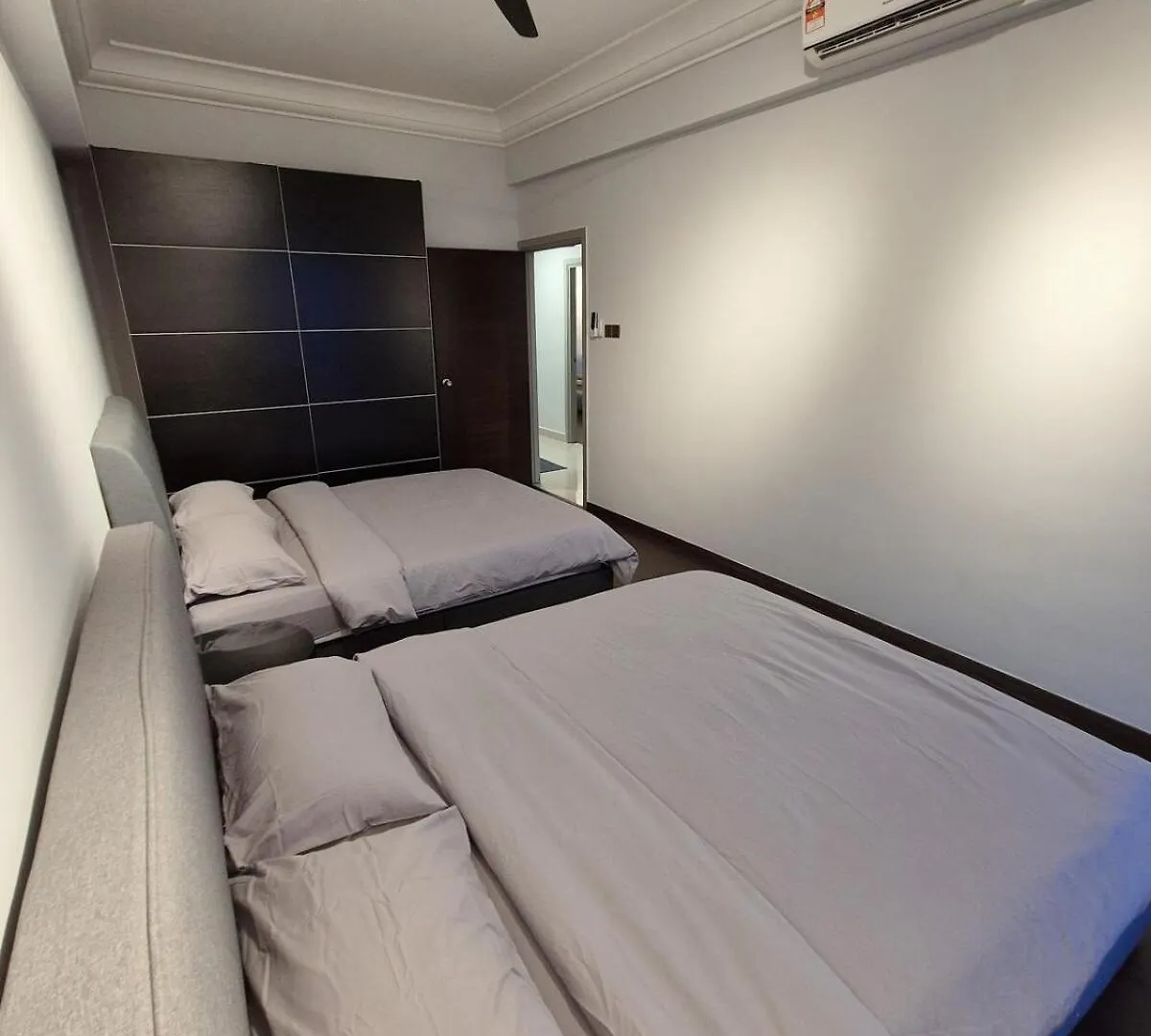 Apartament Short Walk To Custom & City Sqaure 3 Brs 8 Pax Johor Bahru