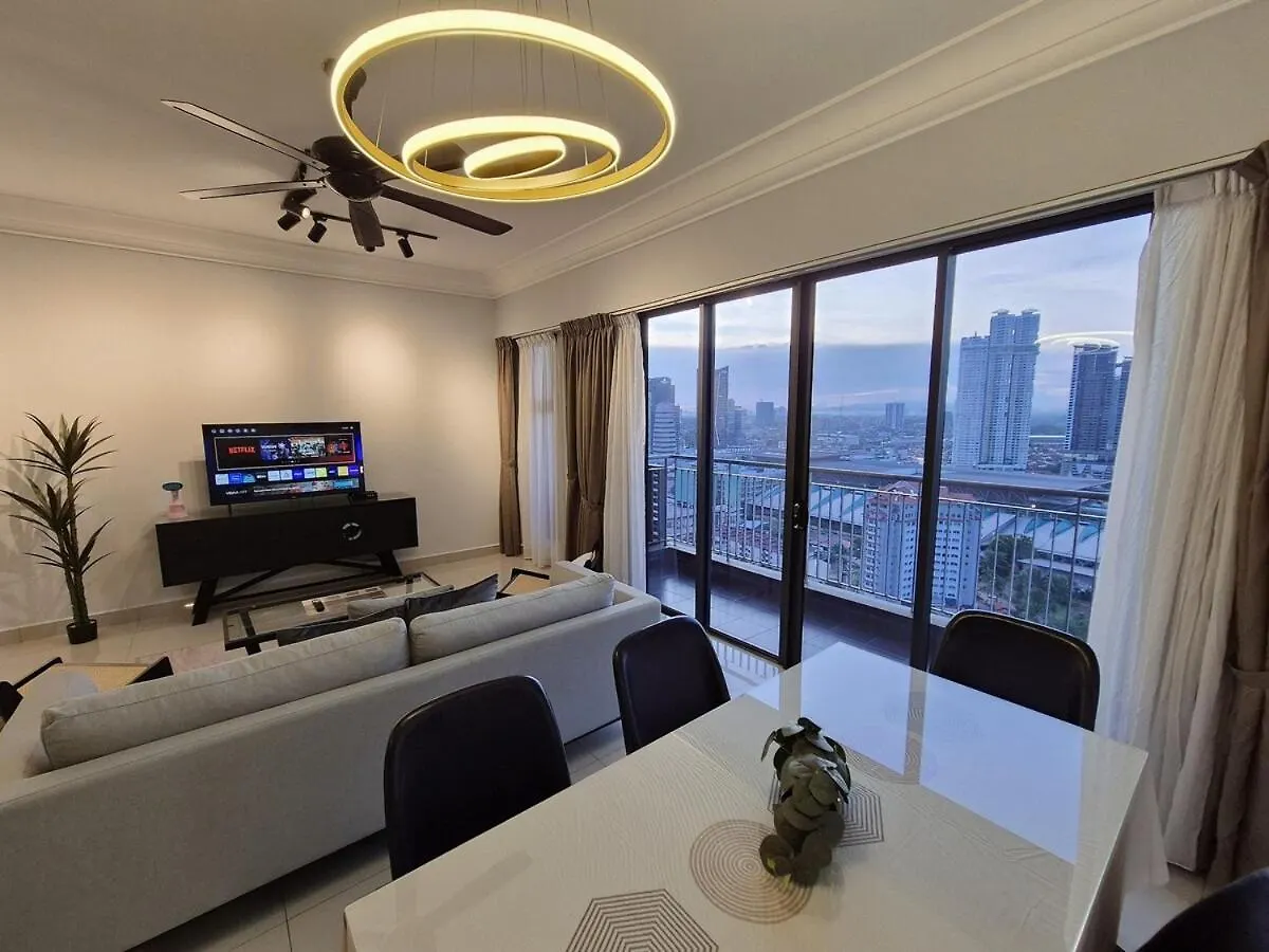 Short Walk To Custom & City Sqaure 3 Brs 8 Pax Johor Bahru Malezja